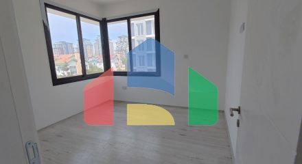 3-комнатные апартаменты 91м2 в современном комплексе в Искеле