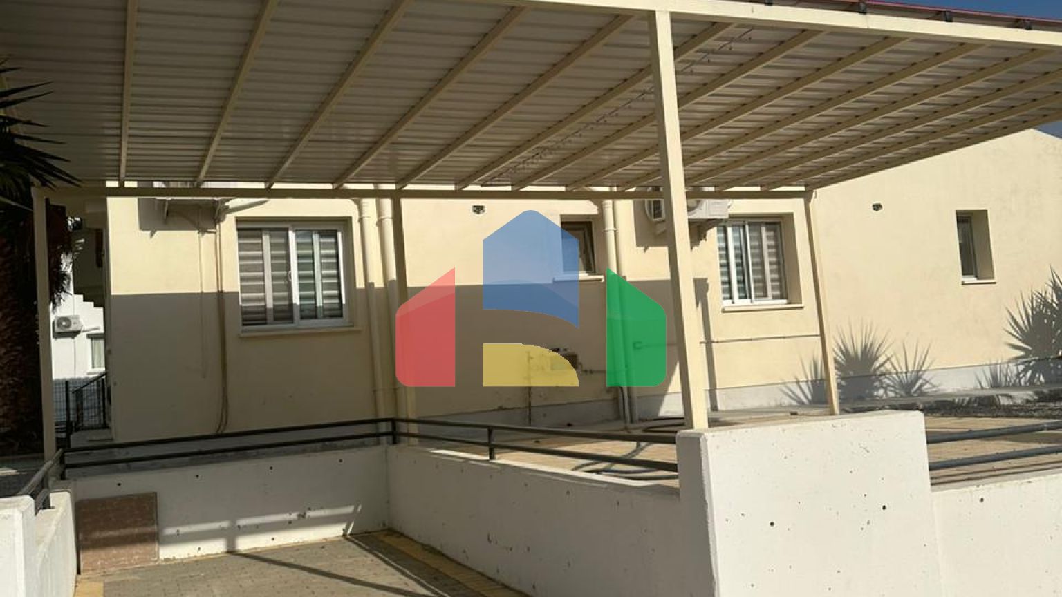 4-комнатная вилла duplex 140 м2 в 5 минутах от моря 