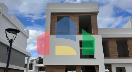 4-комнатная вилла 127м2 с террасой 27м2 4-комнатная вилла 127м2 с террасой 27м2