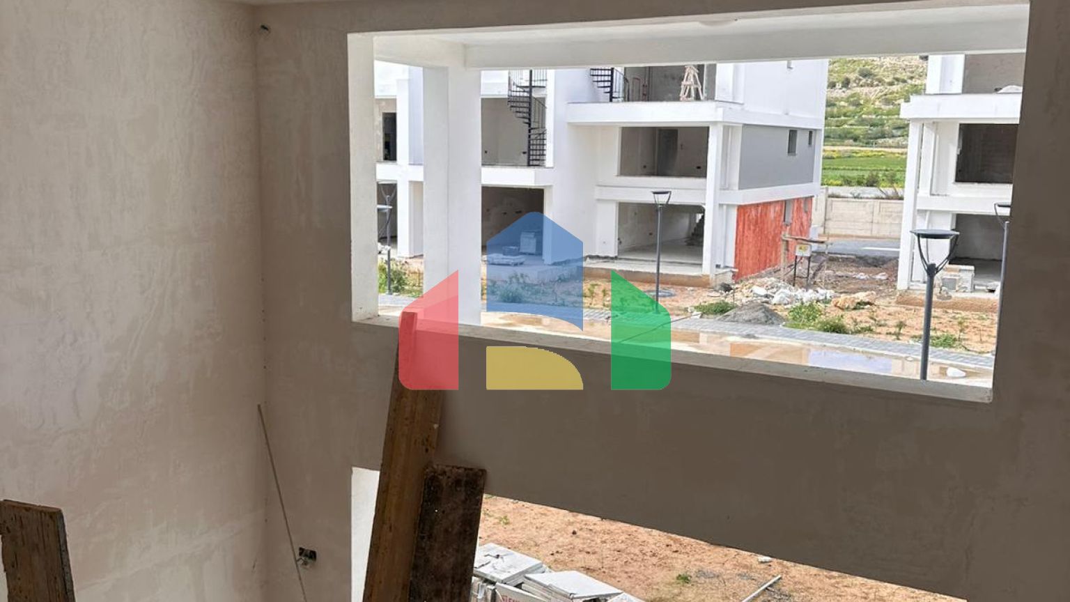 4-комнатная вилла 127м2 с террасой 27м2