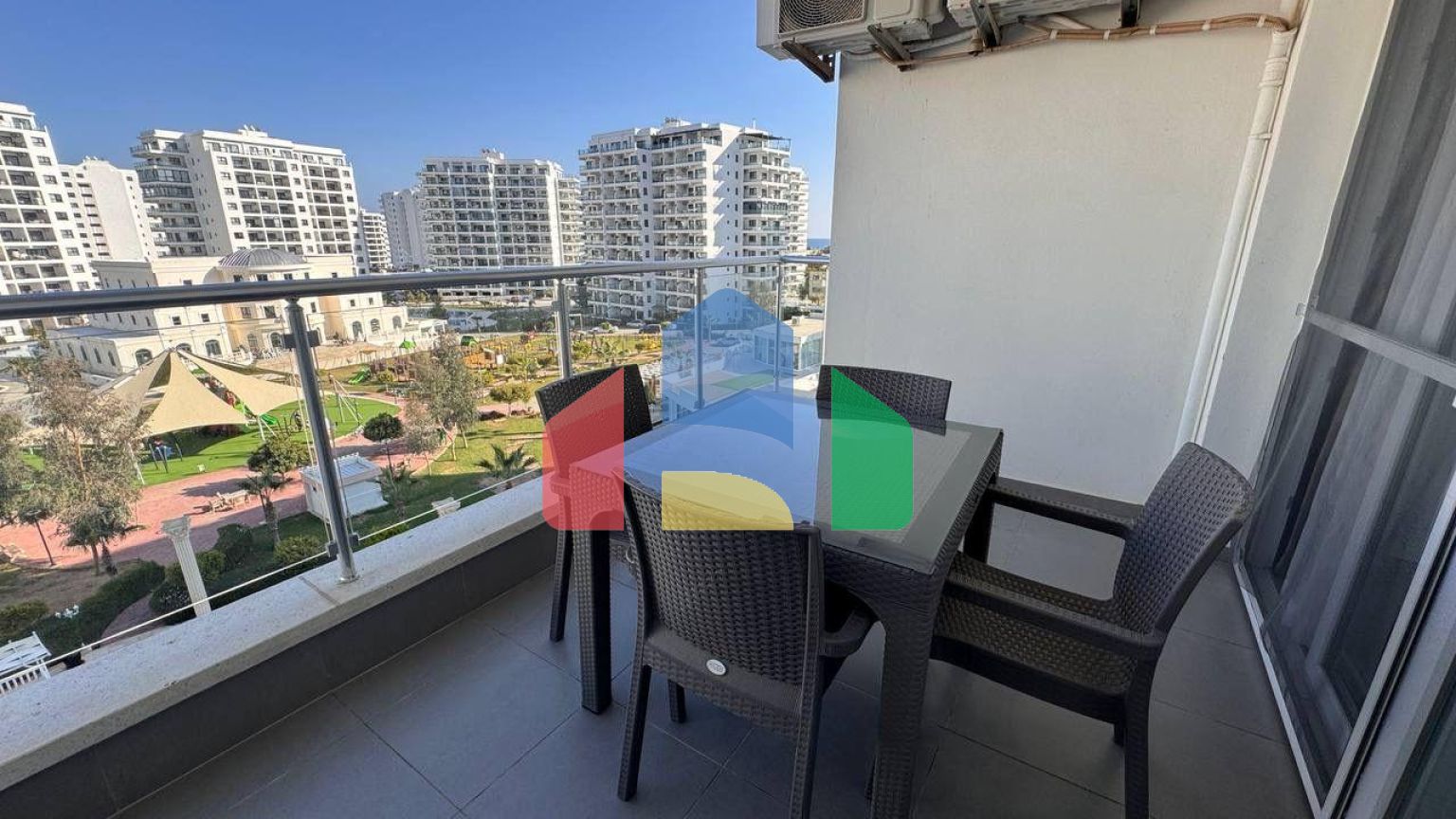 2-комнатные апартаменты 60м2 с террасой 8м2 в курортном комплексе