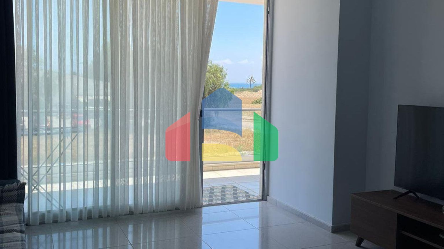 2-комнатные апартаменты 51м2 с видом на море