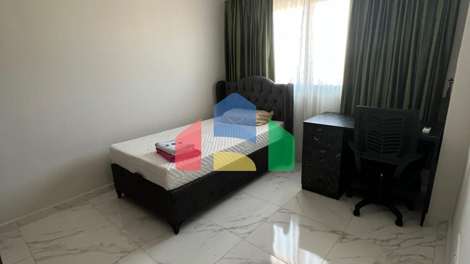 4-комнатные апартаменты 100 м2 в 800 метрах от пляжа 