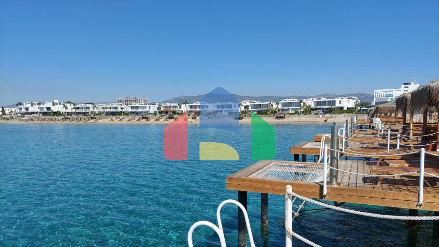 Студия 46 м2 с мебелью и техникой