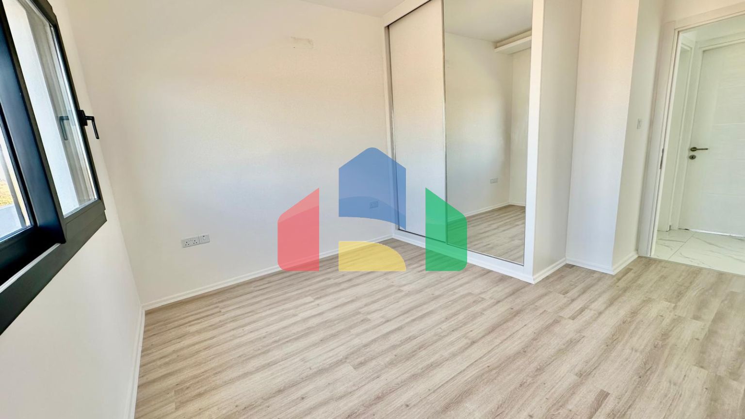 3-комнатные апартаменты 87 м2 в роскошном комплексе в 1 км от моря