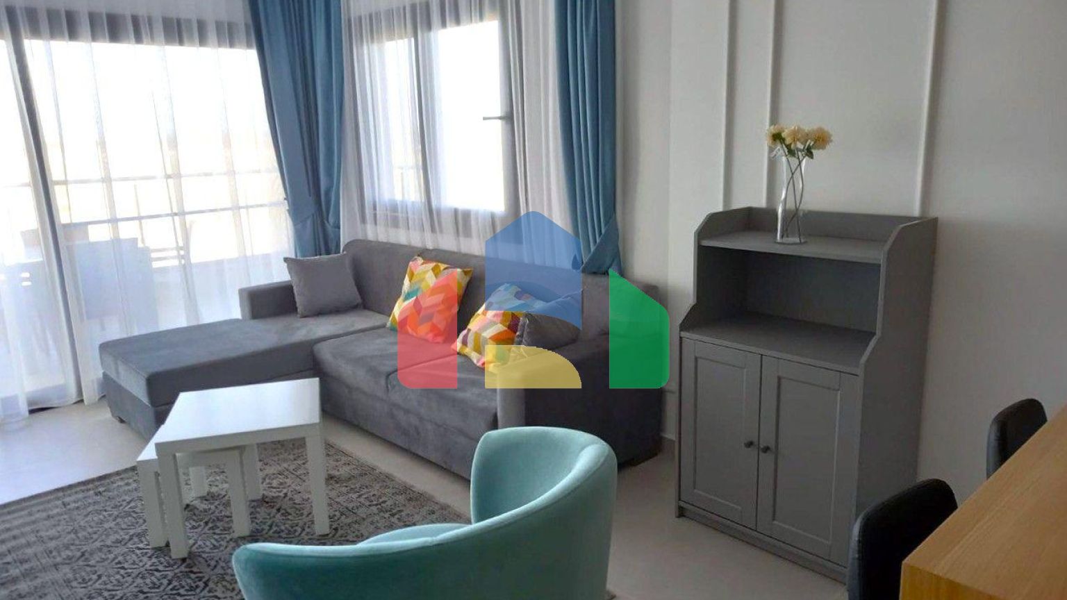 3-комнатные апартаменты 91 м2 с террасой 25 м2 и видом на море