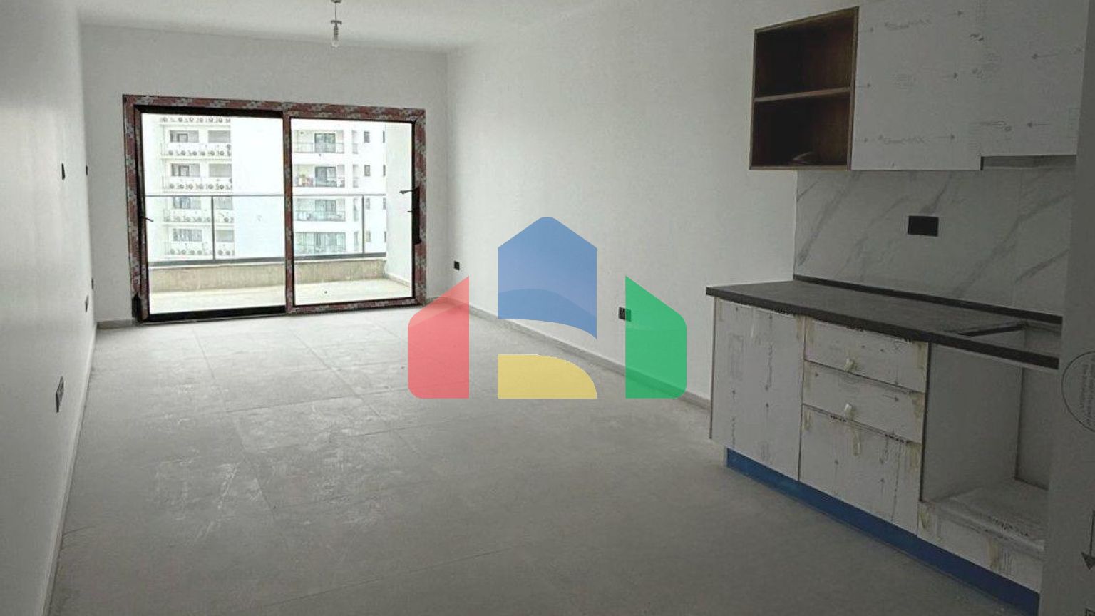 Студия 51 м2 с террасой 9 м2 в курортном комплексе