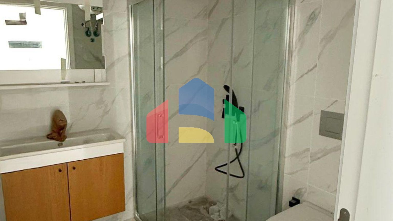 Студия 51 м2 с террасой 9 м2 в курортном комплексе