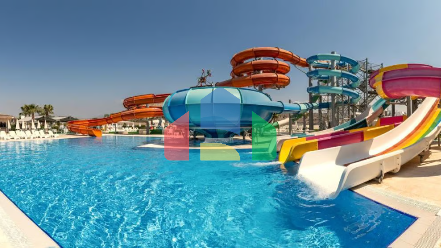 Студия 51 м2 с террасой 9 м2 в курортном комплексе