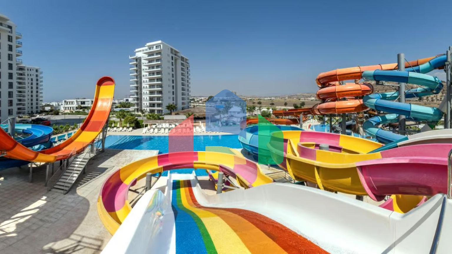 Студия 51 м2 с террасой 9 м2 в курортном комплексе