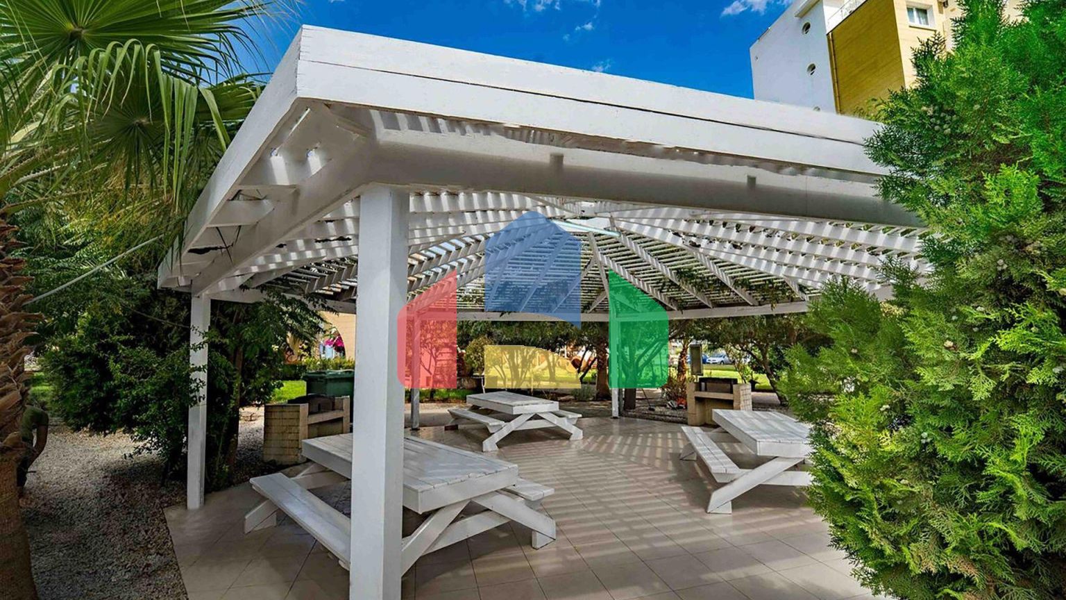 Студия 51 м2 с террасой 10 м2 и дизайн-пакетом в СПА комплексе