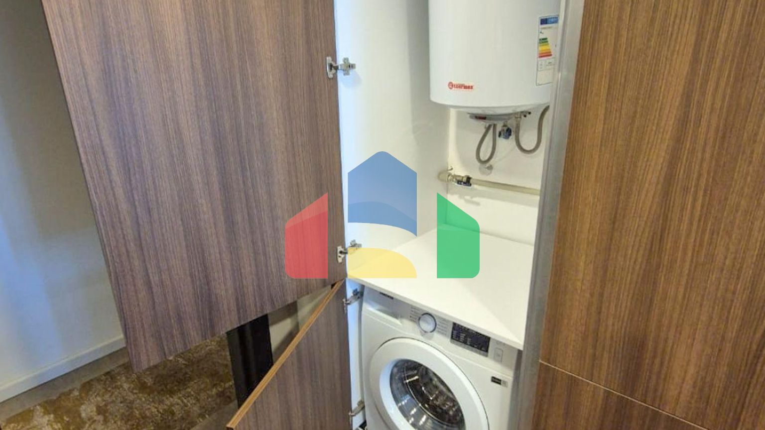 Студия 53 м2 с балконом 11 м2 и дизайн пакетом в элитном комплексе в 750 метрах от пляжа