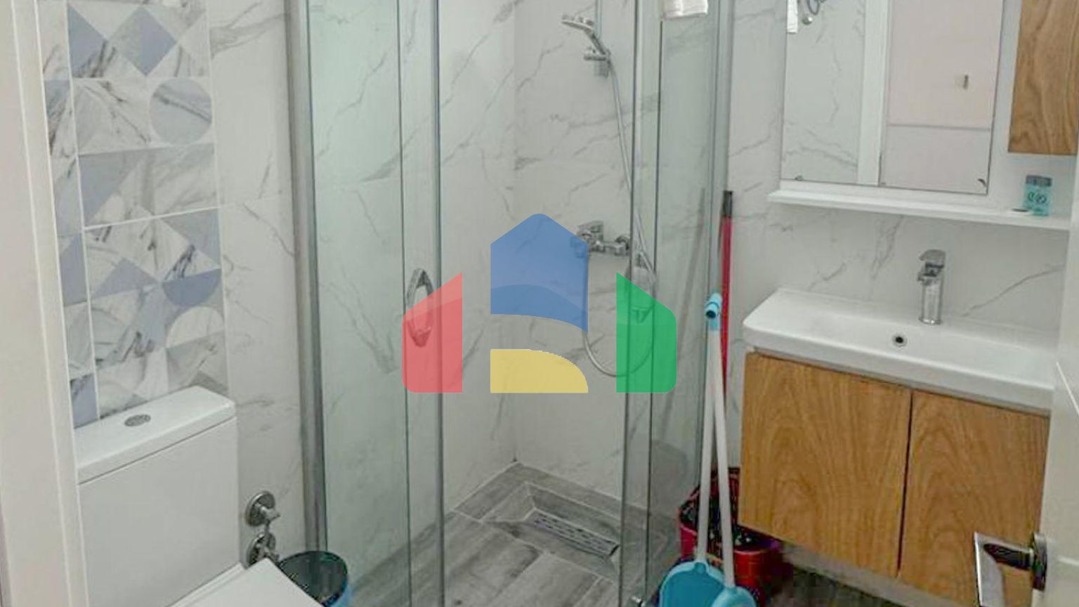 Студия 60 м2 с балконом 8 м2 и неперекрываемым видом на море в курортном комплексе