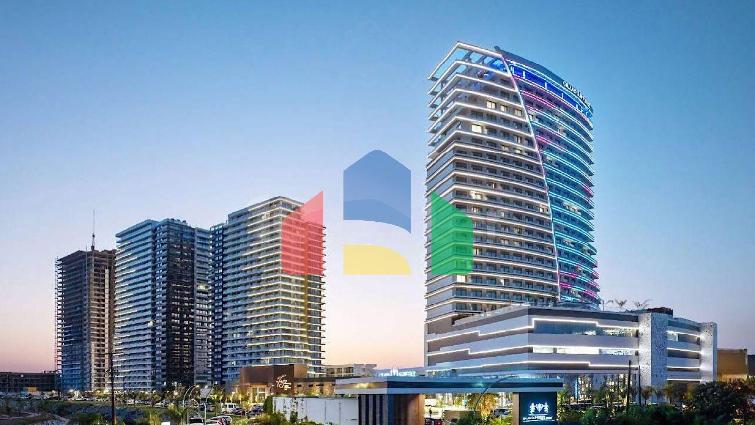 2-комнатные апартаменты 60 м2 с дизайн пакетом в элитном комплексе в 750 метрах от пляжа