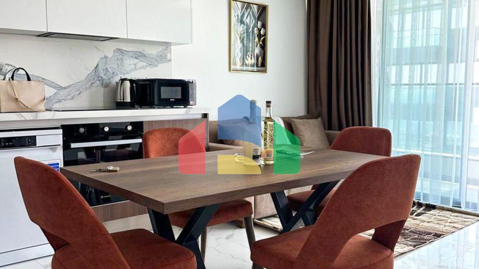 2-комнатные апартаменты 60 м2 с дизайн пакетом в элитном комплексе в 750 метрах от пляжа