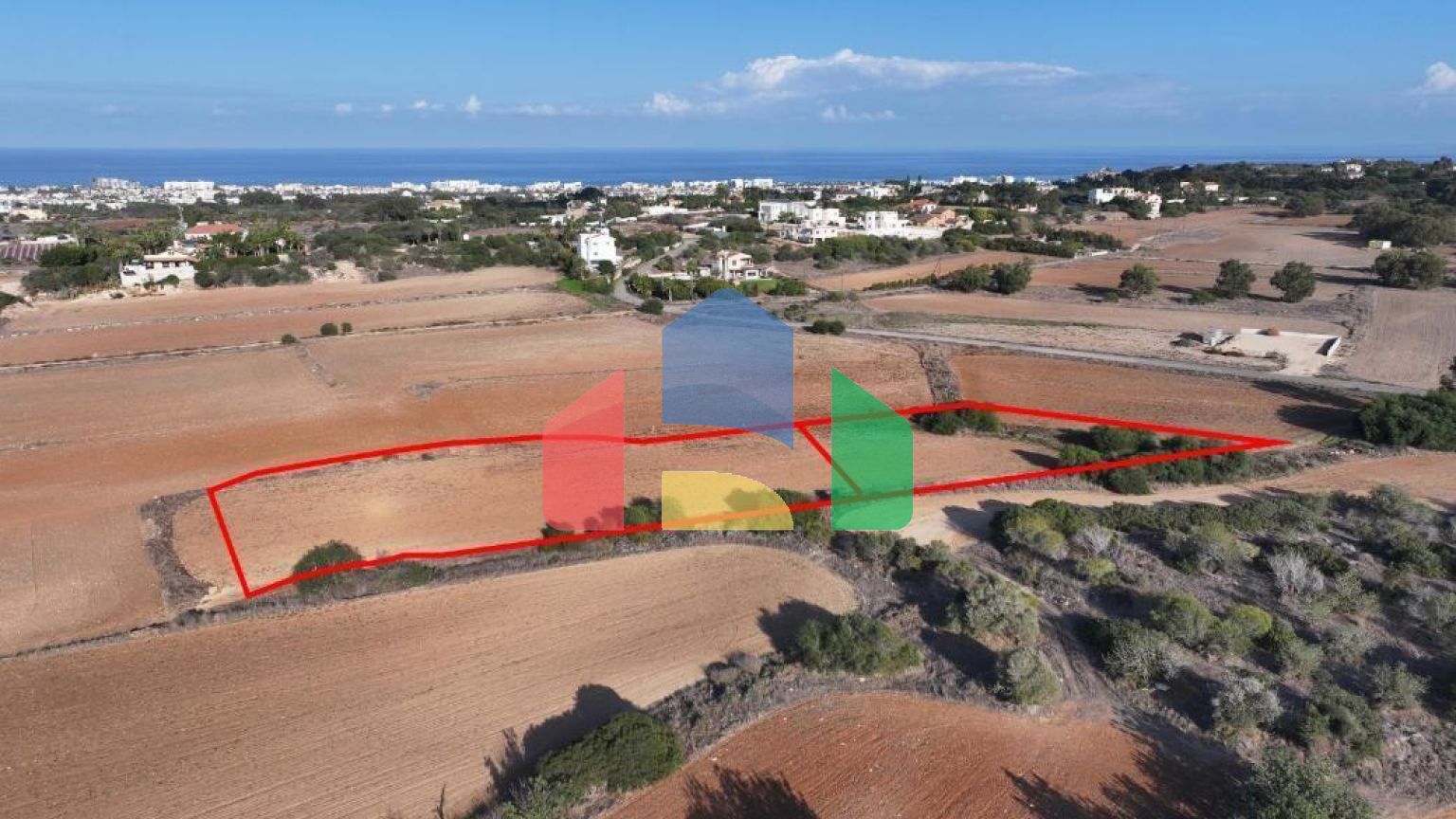 Продаж - Земельна ділянка 4563 m² в Ая-Напі