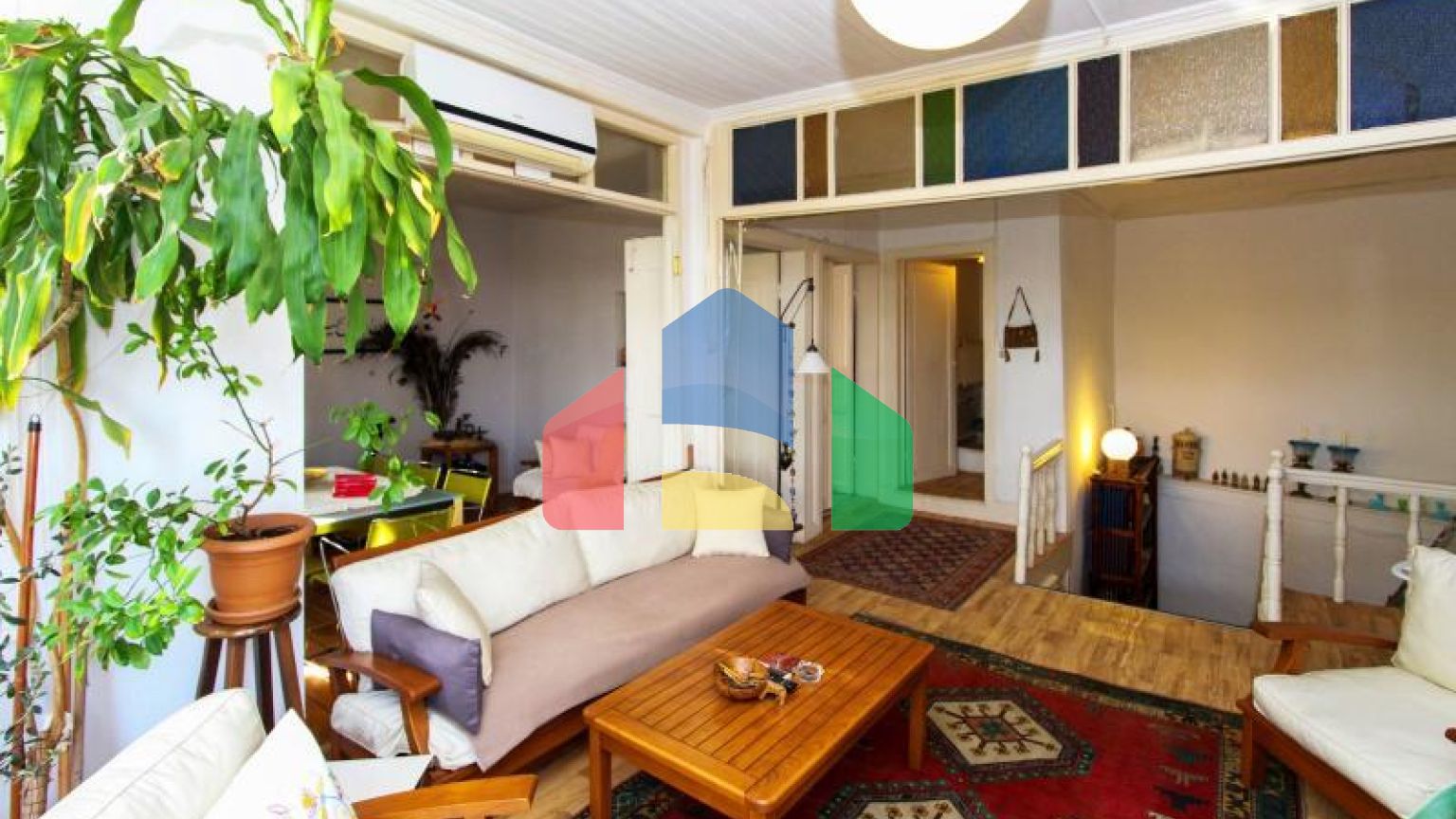 Вилла 12+3 с видом на море в Стамбуле