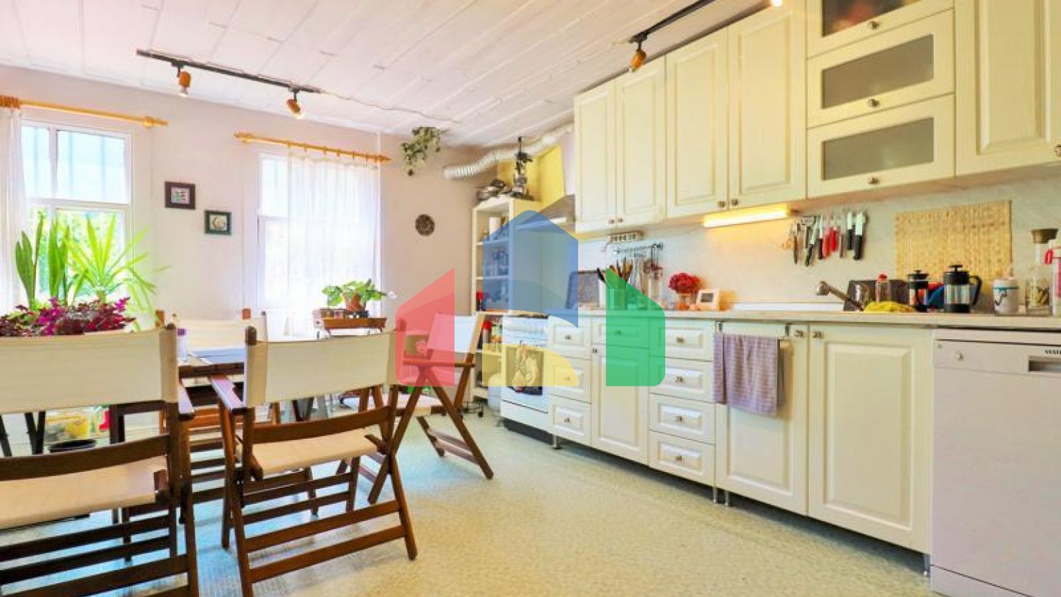 Вилла 12+3 с видом на море в Стамбуле