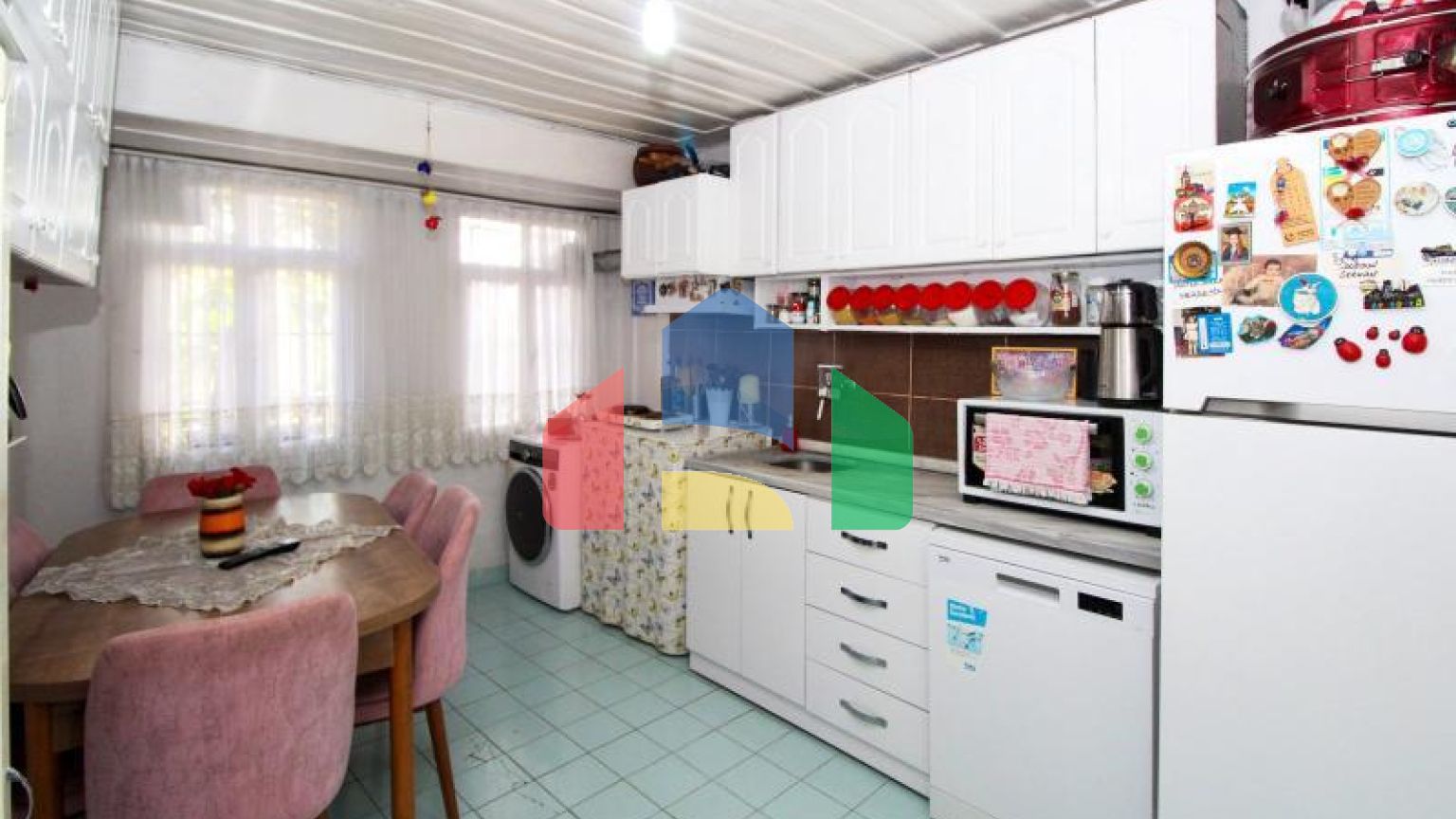 Вилла 12+3 с видом на море в Стамбуле