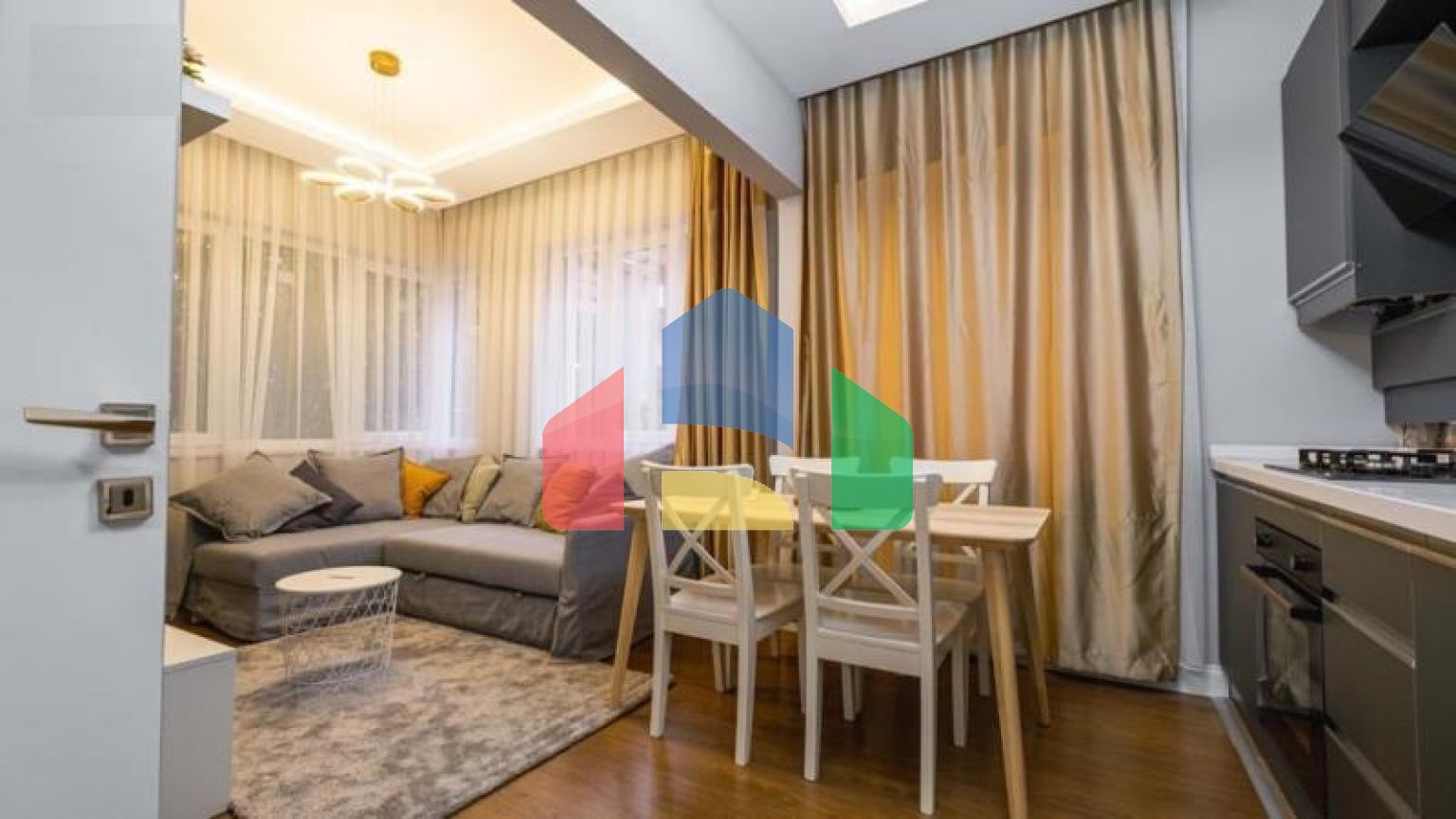 Вилла 5+5 в Стамбуле