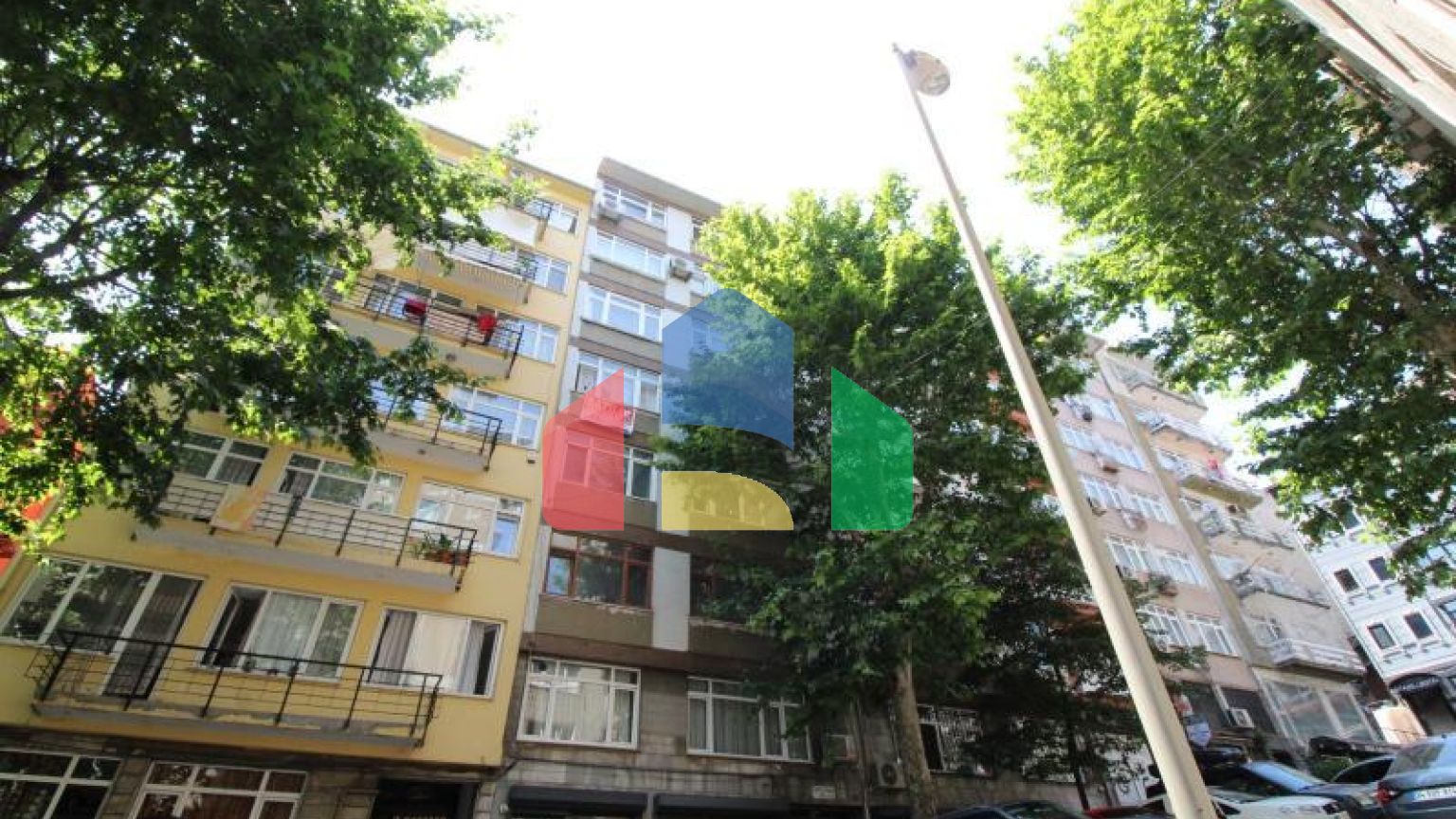 Пентхаус 3+1 с видом на море в Стамбуле