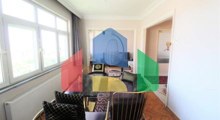 Пентхаус 3+1 с видом на море в Стамбуле