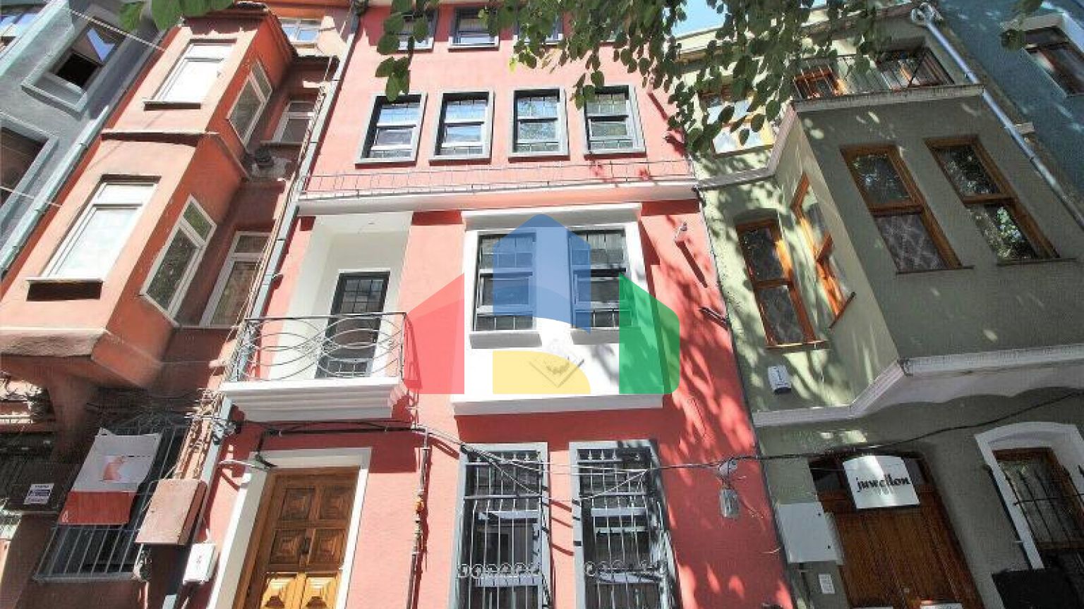 Вилла 4+5 в Стамбуле