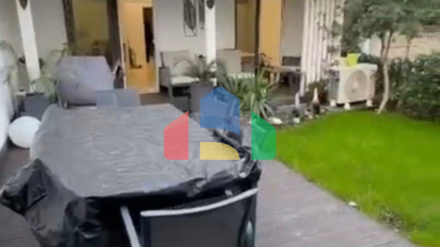 2+1 с собственным двориком, р-н Qerret, 65 м.кв