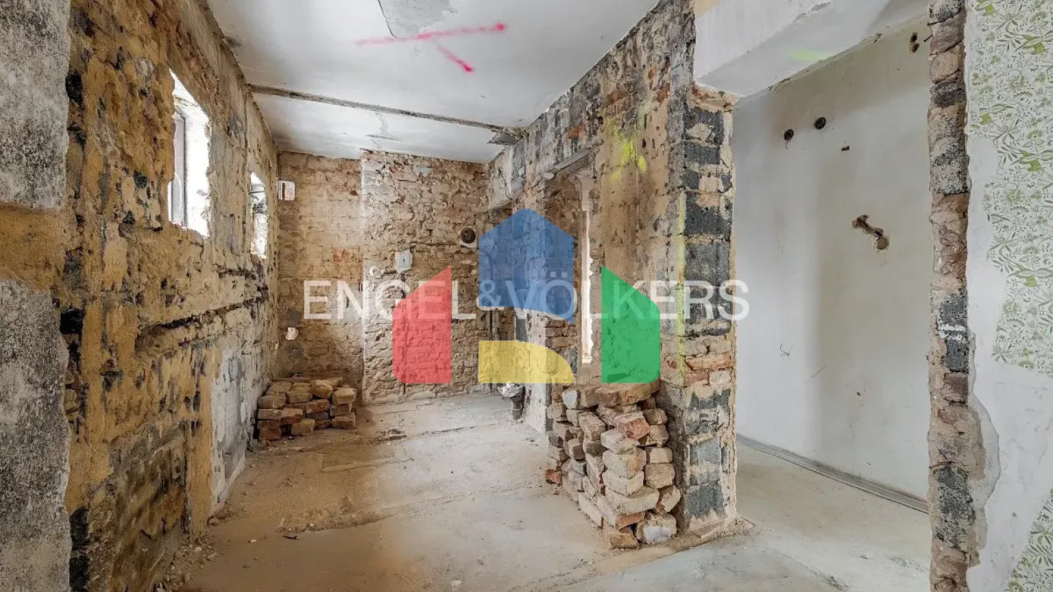 На продажу семейные дома 160 m², земельный участок 429 m²