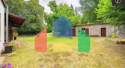 На продажу фермерские здания 300 m²