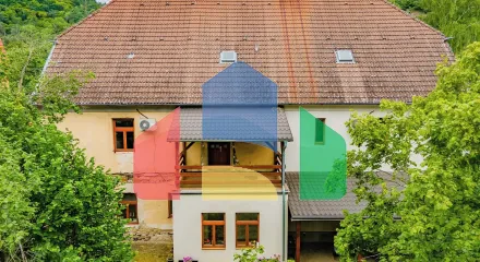 На продажу фермерские здания 300 m²