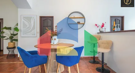 На продажу фермерские здания 300 m²