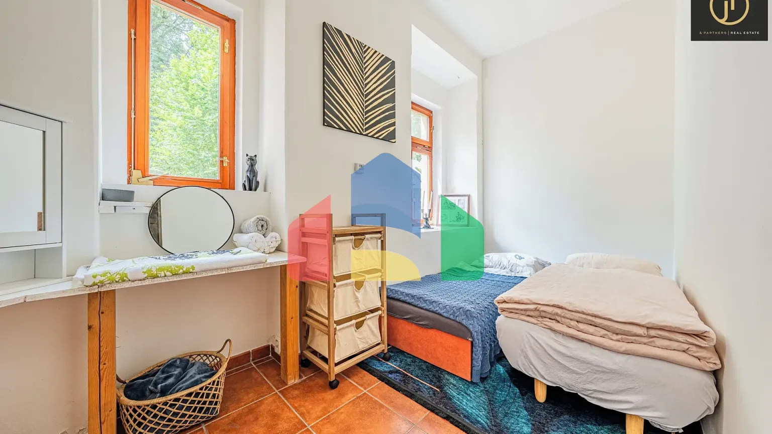 На продажу фермерские здания 300 m²