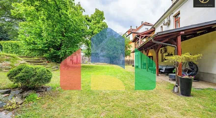 На продажу фермерские здания 300 m²