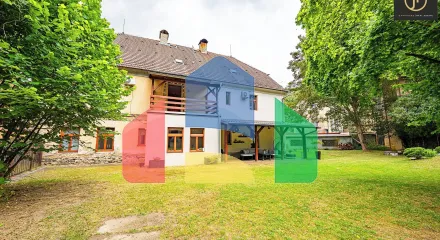 На продажу фермерские здания 300 m²