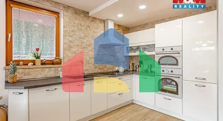 На продажу семейные дома 162 m², земельный участок 381 m²