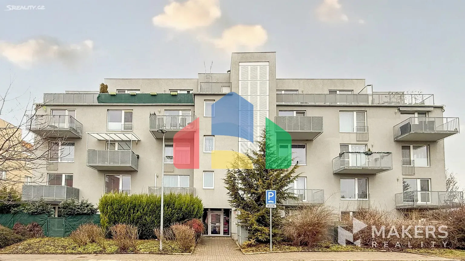 На продажу квартира 1-комн. студия 43 m²