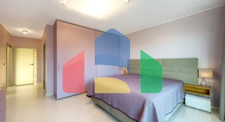 На продажу виллы 323 m², земельный участок 1077 m²