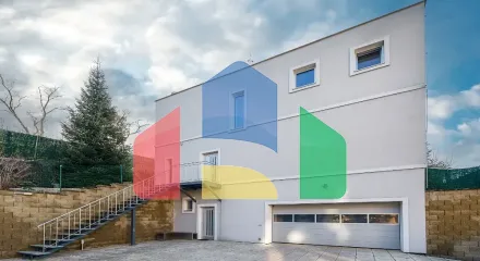 На продажу виллы 323 m², земельный участок 1077 m²