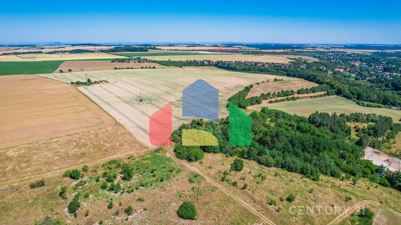 На продажу сельскохозяйственные земли 1495 m²