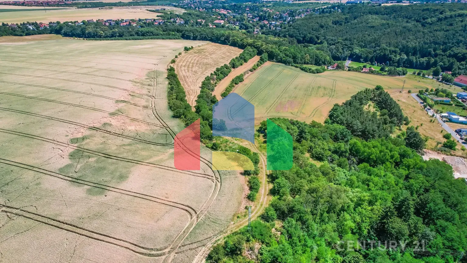 На продажу сельскохозяйственные земли 1495 m²