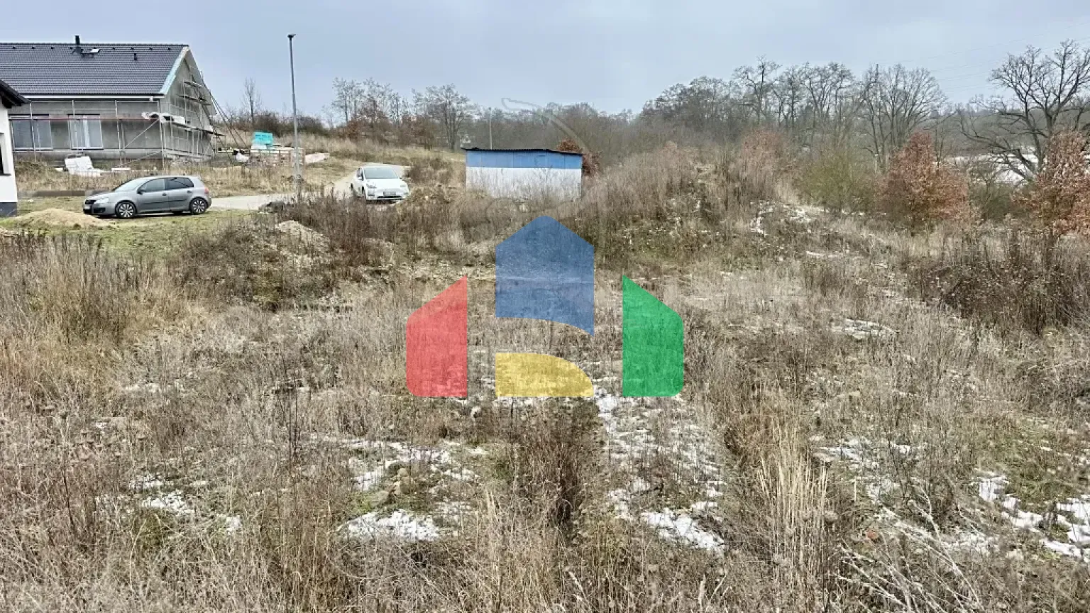 На продажу участки под строительство 922 m²