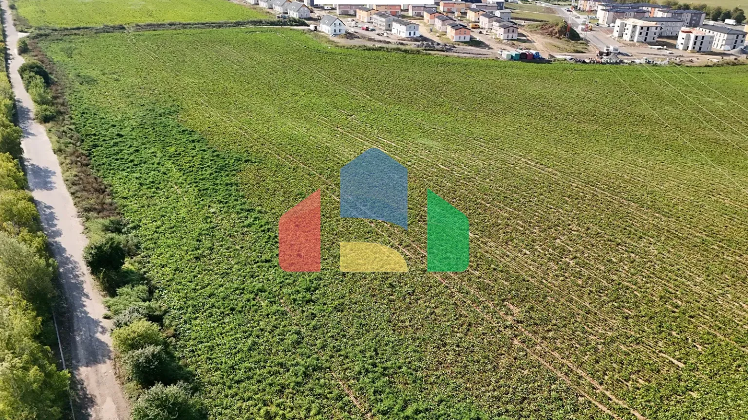 На продажу коммерческие участки 9021 m²