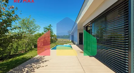 На продажу семейные дома 124 m², земельный участок 548 m²