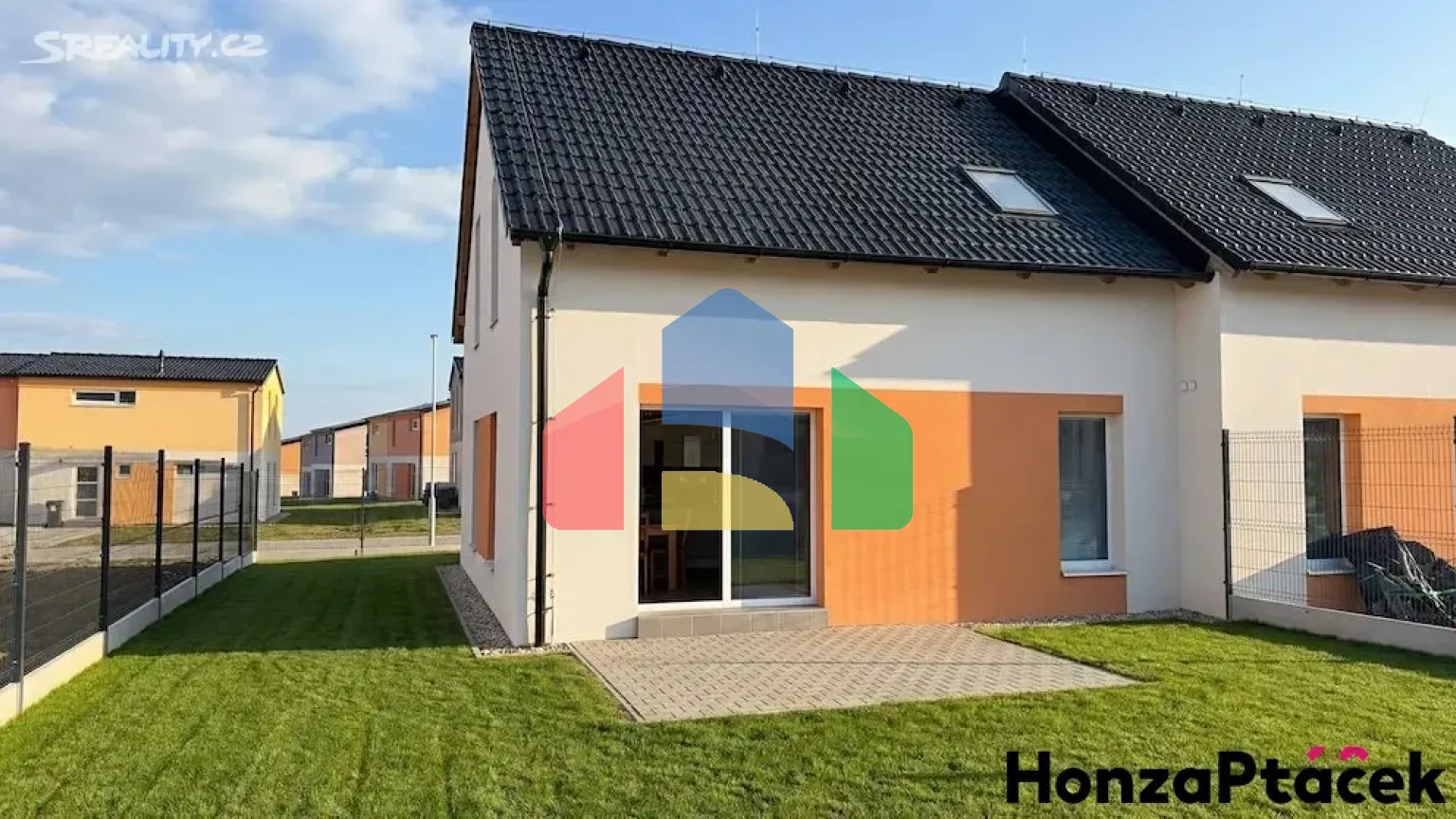 На продажу семейные дома 96 m², земельный участок 293 m²